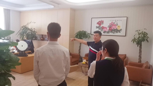 恭喜！蘇州昱騰與依迪埃展柜公司簽訂勞務(wù)外包業(yè)務(wù)！